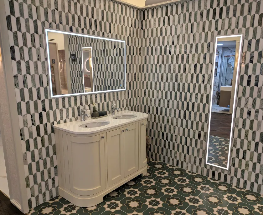 Pattern, Symmetry & Traditional Detail 